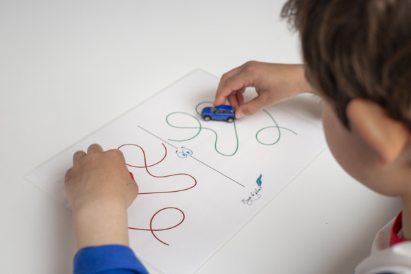 Psychomotricité Enfant - Suivre une ligne